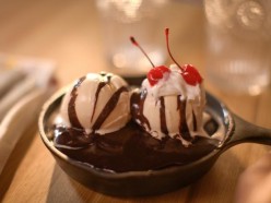 BROWNIE SUNDAE (WITH ICE CREAM)